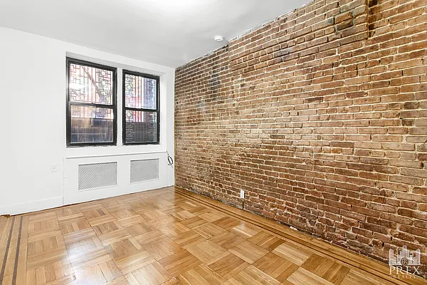 Rented by PREX Realty Corp | media 10