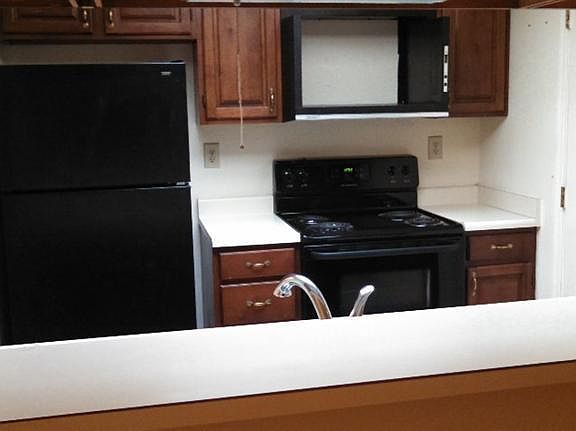 4th image of 2705 Chelsea Woods Ct