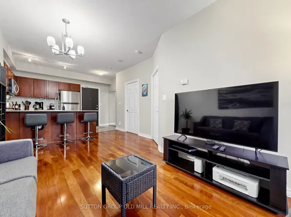 3504 Hurontario St #3109, Mississauga, ON L5B 0B9