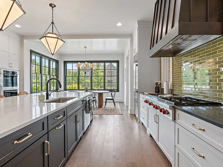 8808 Edgecomb Dr — Photo 11