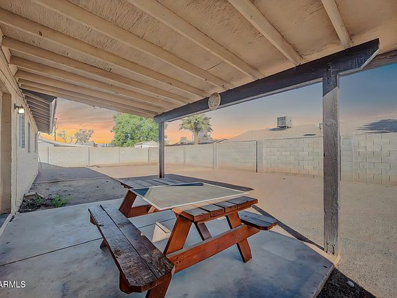 5th image of 1430 W ROCKWOOD Drive