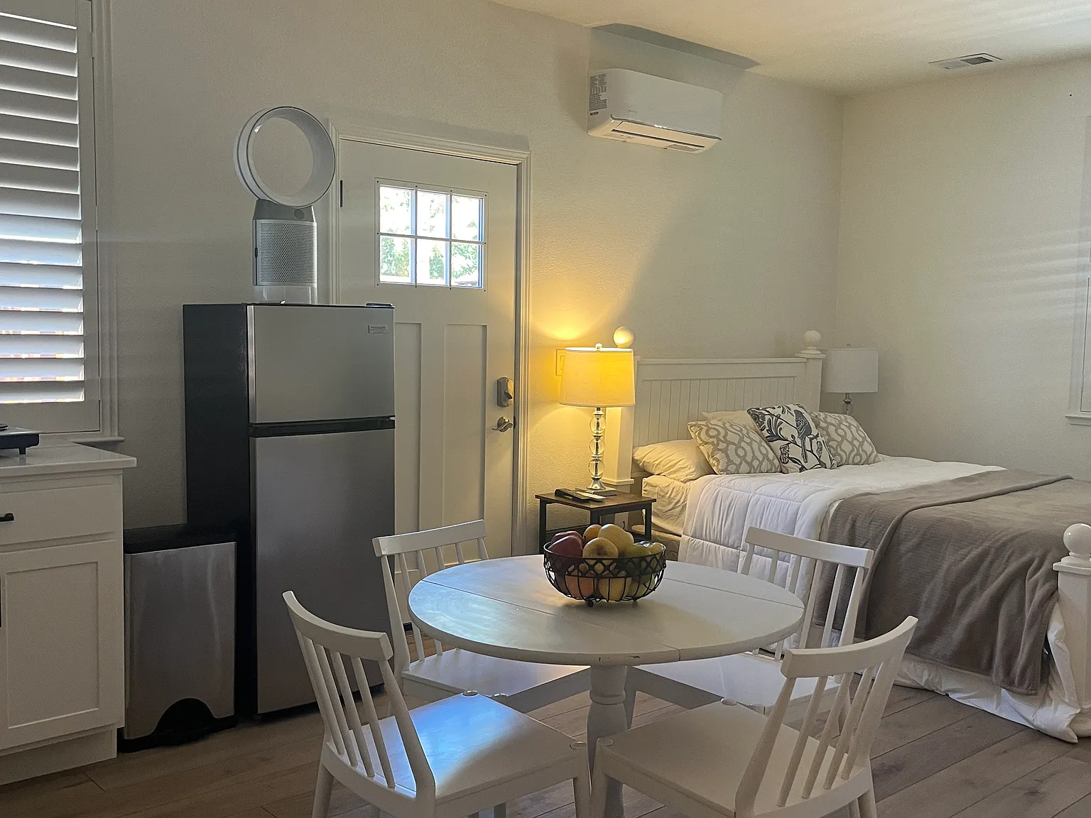 497 Edgefield Pl — Photo 2