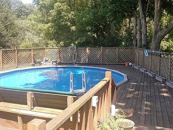 3rd image of 1041 E Jennifer Dr