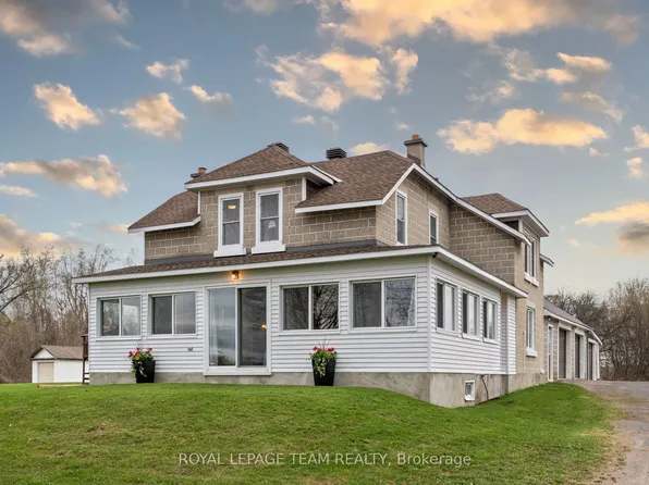 5349 Bowesville Rd, Ottawa, ON K1X 1B8