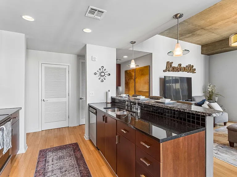 415 Church St #1103 — Photo 14