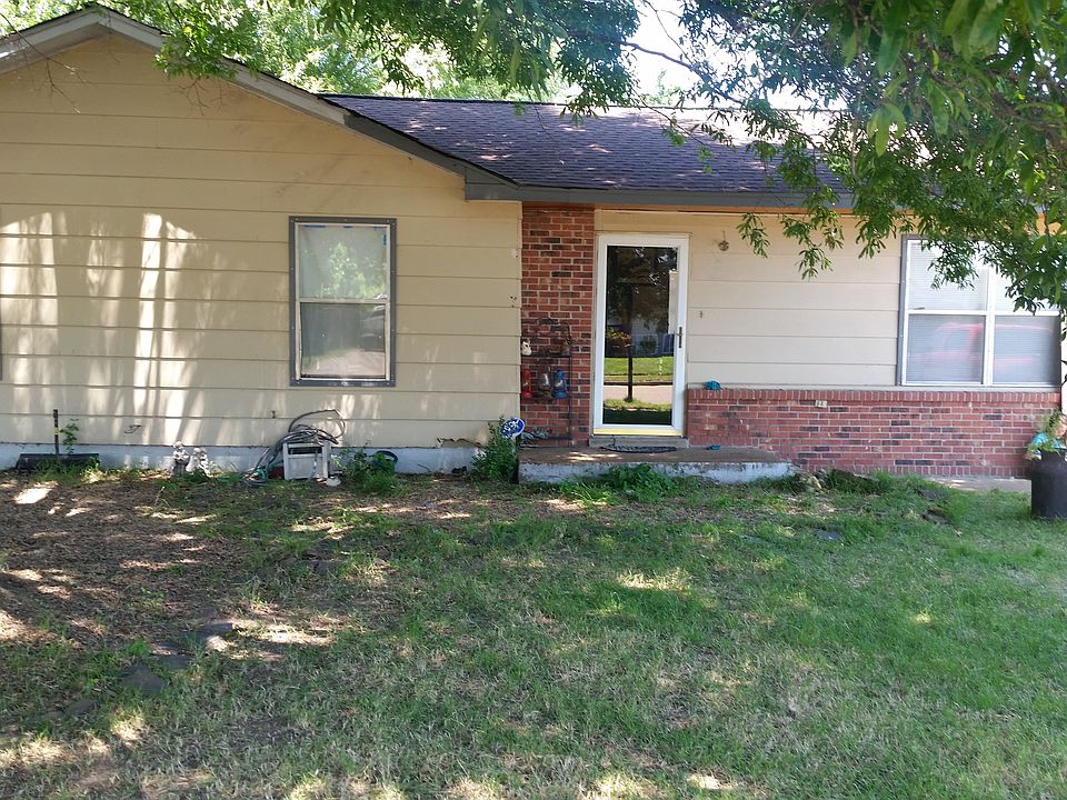2nd image of 4324 Bennett Wood Dr