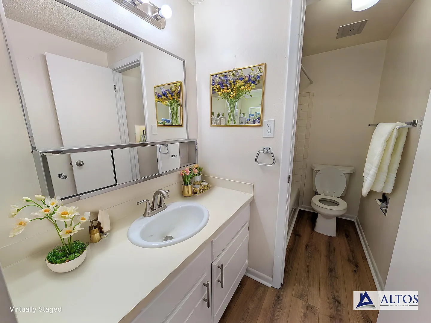 5638 S Fox Cir — Photo 4