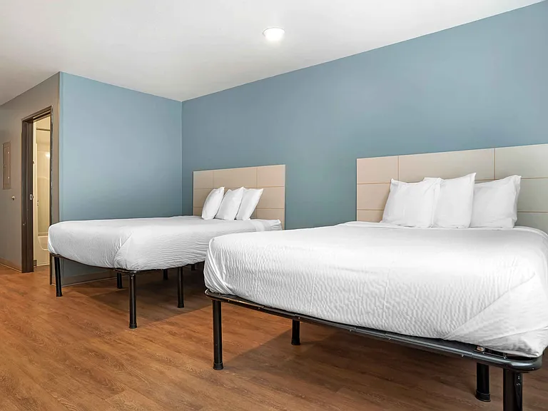 Studio Suite - 2 Full Beds