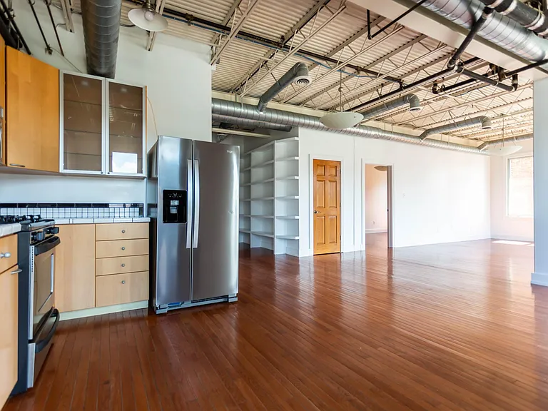 107 1st St S #210 — Photo 12