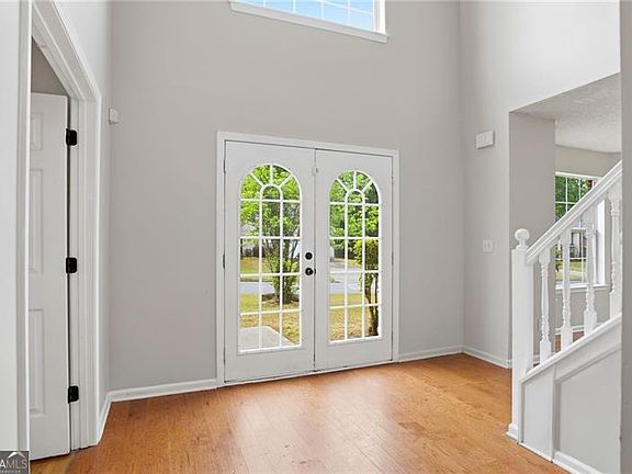 3rd image of 1592 Rogers Crossing Dr