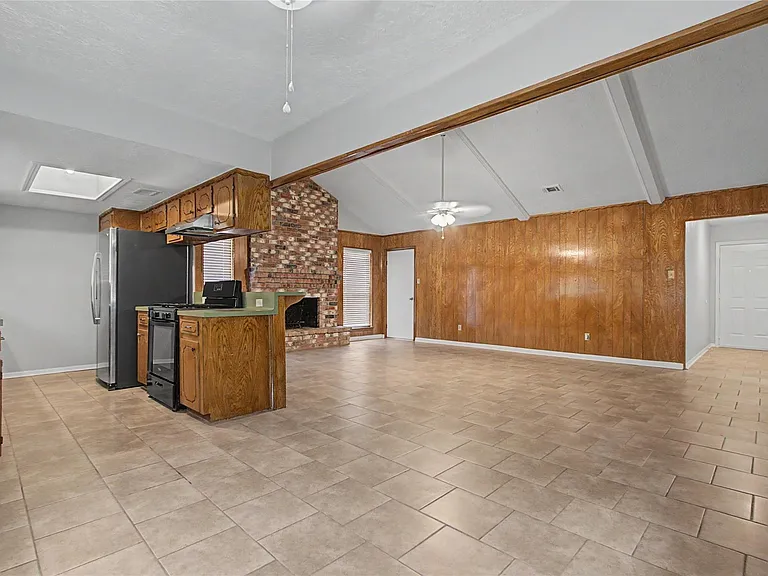 3519 Saratoga Dr — Photo 5
