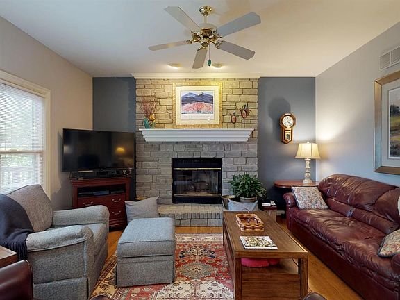 5th image of 764 Winter Hill Ln