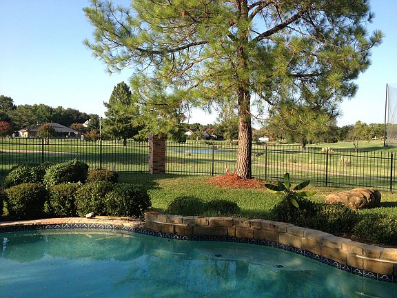5th image of 1105 Fairway Ct