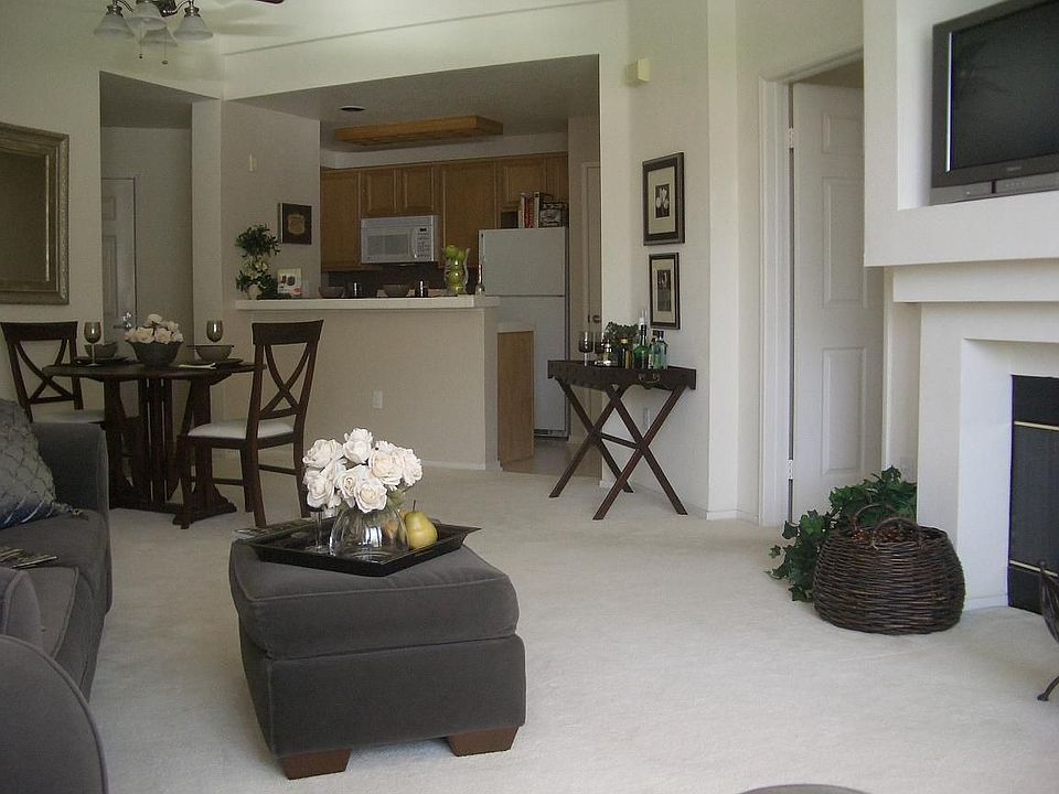 sunny family room - vaulted ceilings