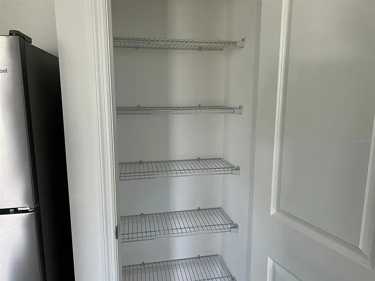 306 Madison Dr — Photo 10