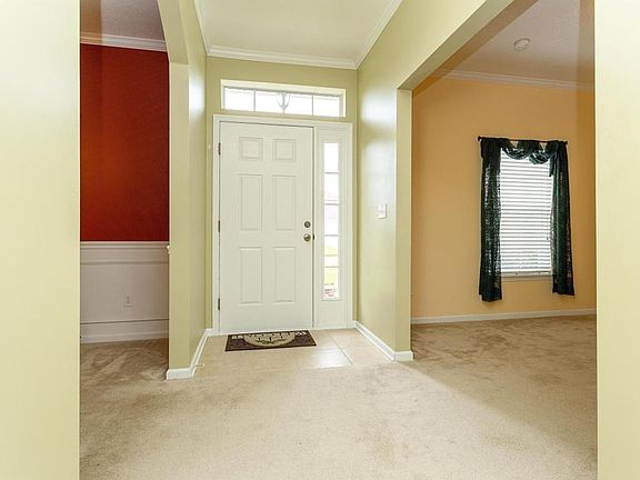 3rd image of 2417 E Caparina Dr