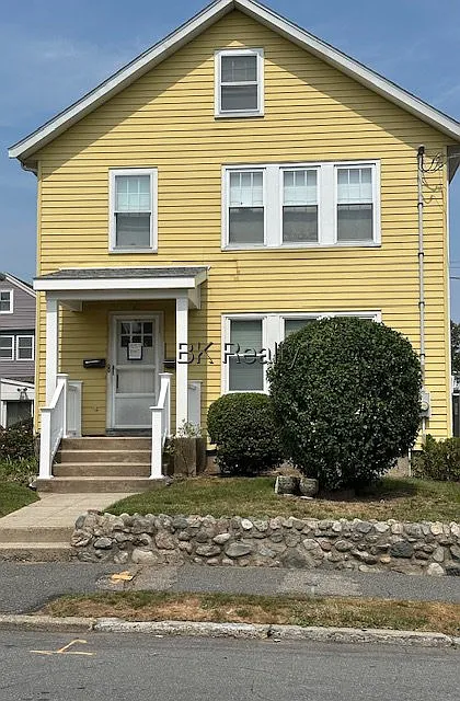 22 Melville Ave
