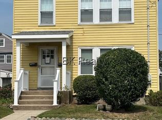 22 Melville Ave, Newtonville, MA 02460