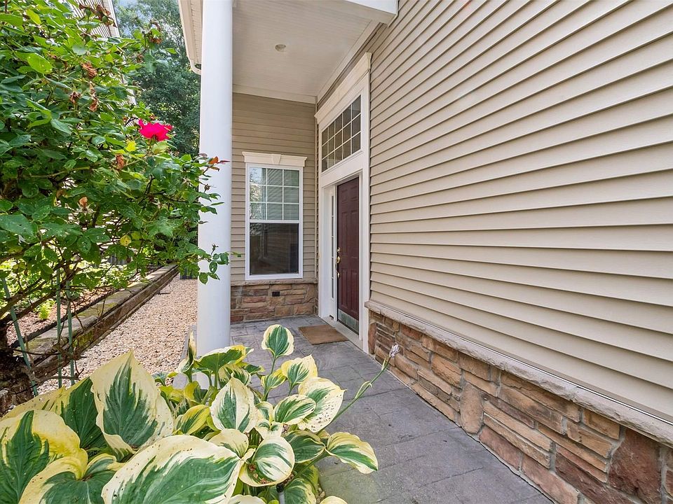 59 Encore Boulevard UNIT 59, Eastport, NY 11941 MLS 3489493 Zillow