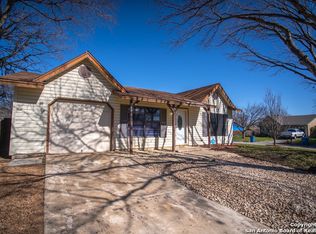4867 Corian Oak Dr, Kirby, TX 78219