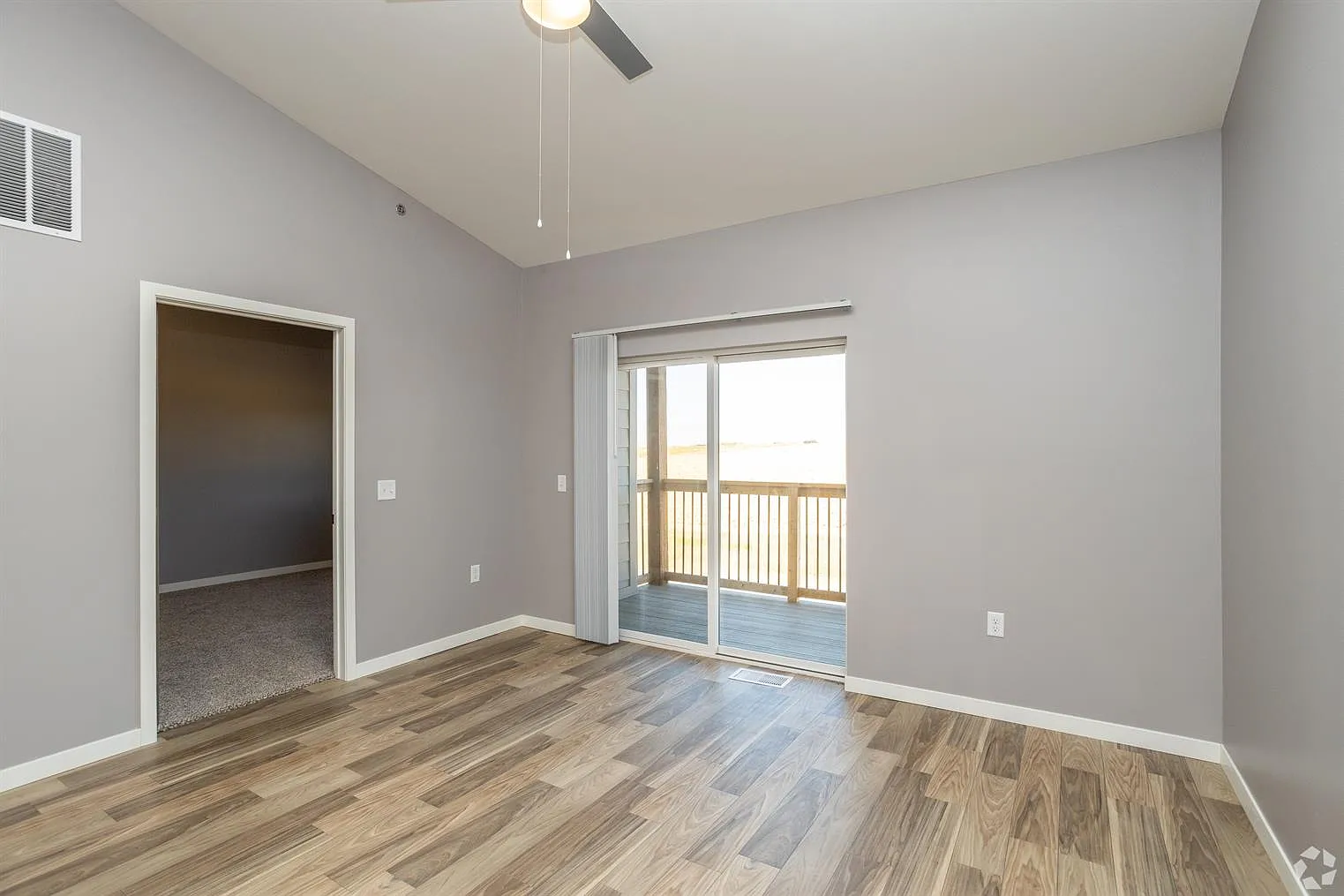 Jefferson Heights Apartments, LLC — Photo 2