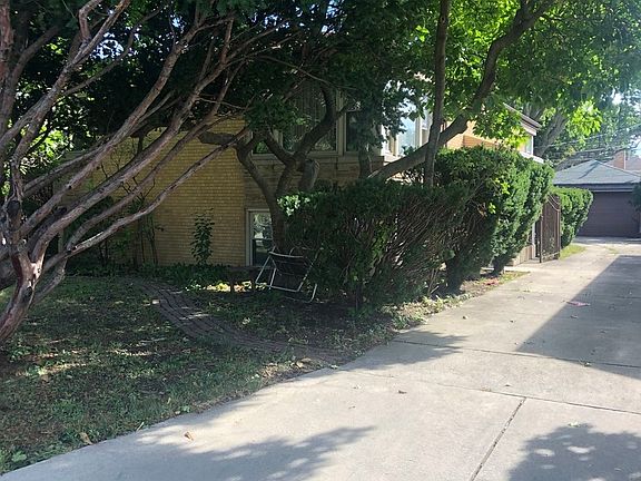 2nd image of 3811 Clarence Ave