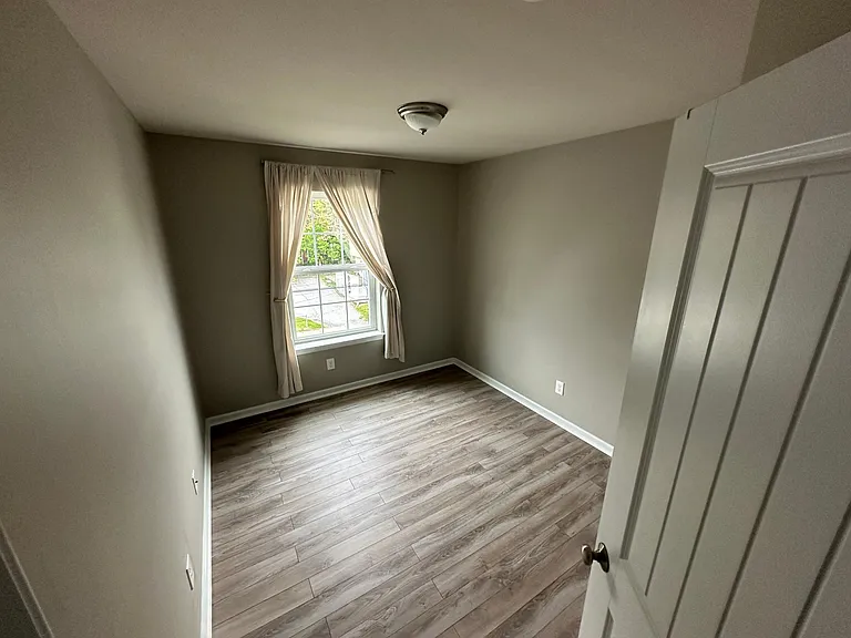 204 Highland Ave — Photo 11
