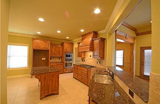 2nd image of 5599 Murfield Dr