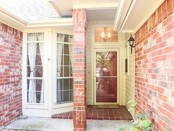 5th image of 1217 Highcrest Dr