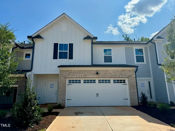 575 Glen Clova Dr, Raleigh, NC 27603