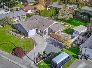 6128 Snowden Dr, Ferndale, WA 98248