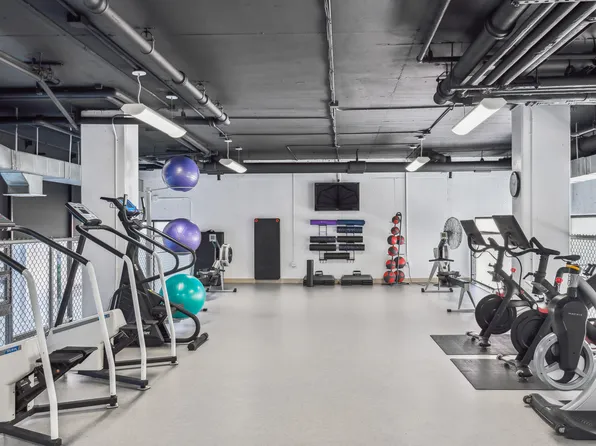 531 Main Street image 13 of 16