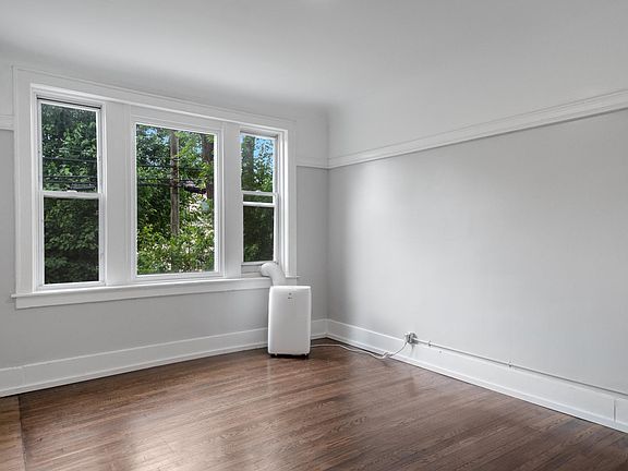 4th image of 2175 Morrell St APT 12