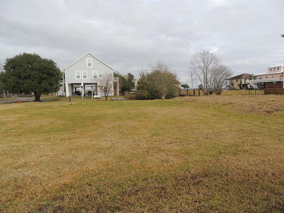 1st image of 102 Janelle Dr