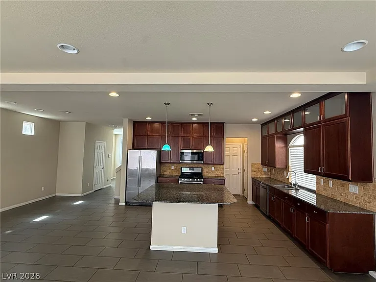 6083 Crown Palms Ave — Photo 7