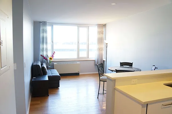 Rented by Realmart Realty LLC | media 18