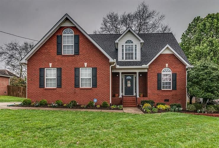 1st image of 819 Balleycastle Dr