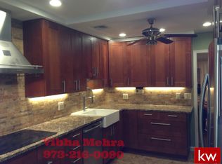 11 Billinge Rd, Hopatcong, NJ 07843