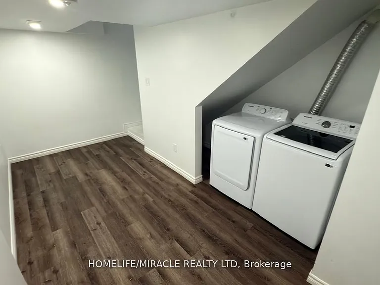 147 Yates Dr — Photo 4