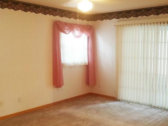 5th image of 1510 Gray Ct