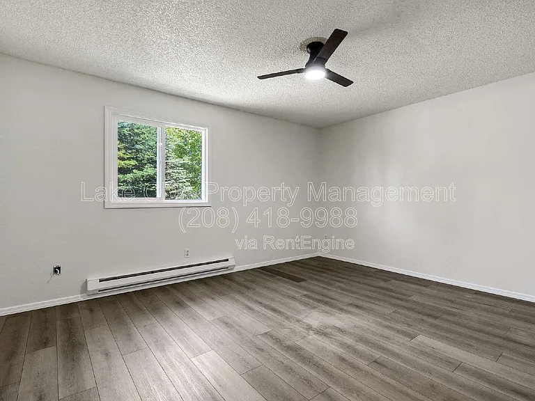 906 N 2nd St — Photo 13