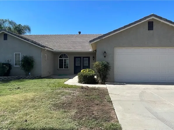 253 E County Line Rd, Calimesa, CA 92320