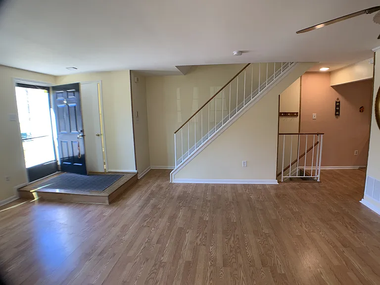 14233 Oakpointe Dr — Photo 4