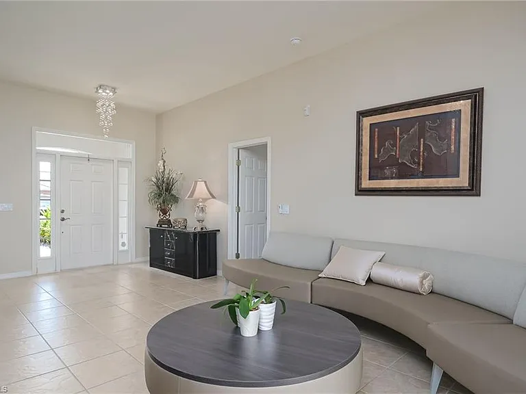 2250 Grove Dr — Photo 14