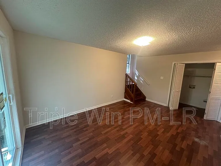5900 Foxboro Dr — Photo 18