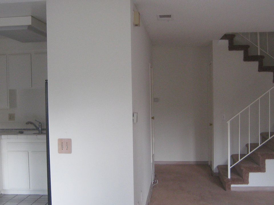 Entry to living room, dining room & Kitchen