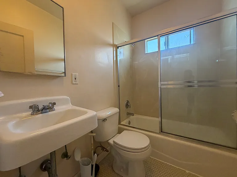 2030 Ashby Ave #3 — Photo 10