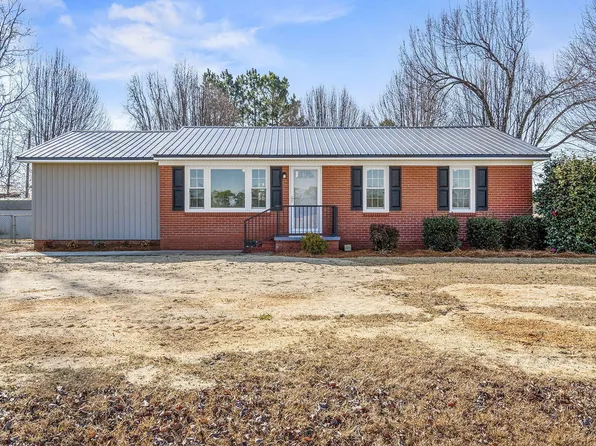 352 Old Crow Rd, Newton Grove, NC 28366