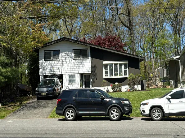 27 Calumet Ave, Rockaway, NJ 07866