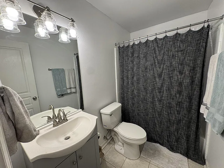 833 Old Greenville Hwy #321 — Photo 7
